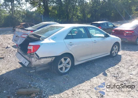 2012 Toyota Camry Se z USA, uszkodzony, nr VIN 4T1BF1FK8CU186210